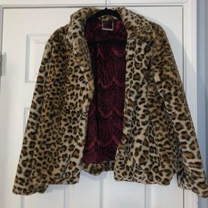 Fur leopard coat